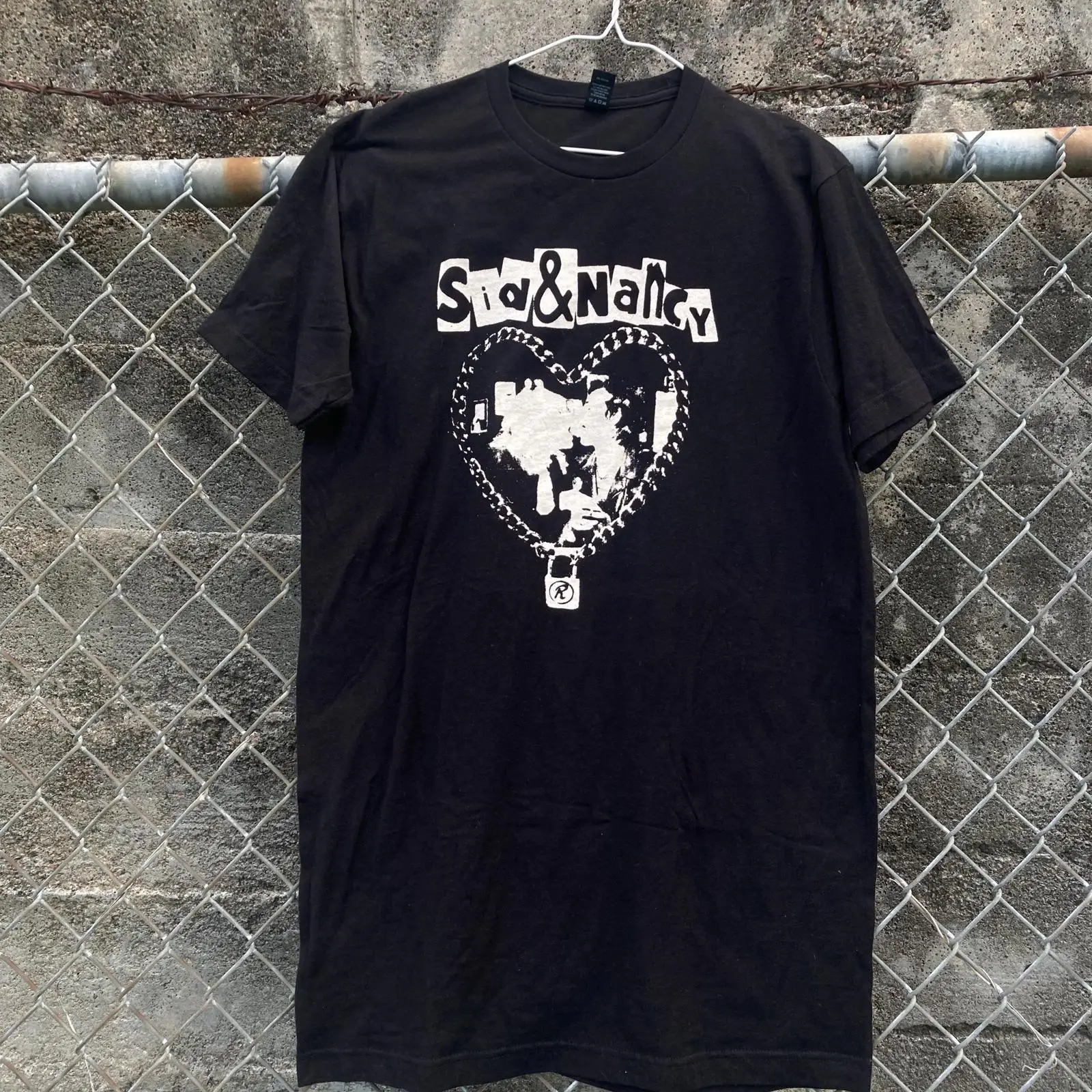 Mens Fashion Dress Shirts - Sid amp Nancy T Shirt Elbise